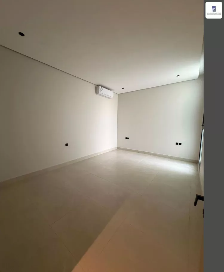 دور للبيع في شارع الخفجي, حي الملز, مدينة الرياض, منطقة الرياض صورة 4