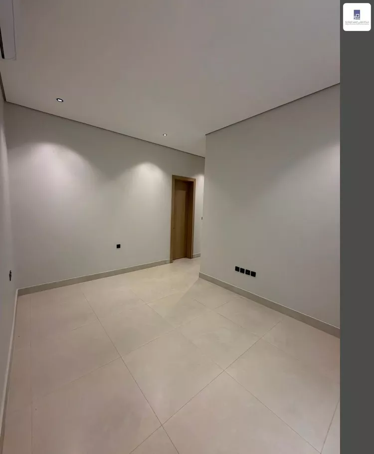 دور للبيع في شارع الوتر, حي الملز, مدينة الرياض, منطقة الرياض صورة 3