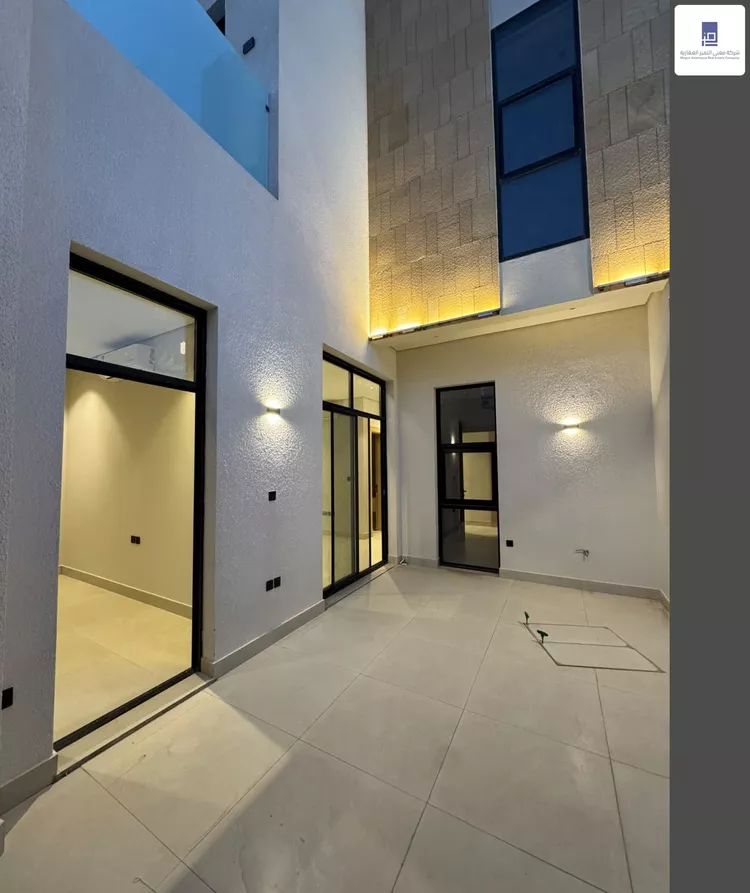 Floor for Sale in Riyadh Al Badi'ah 3