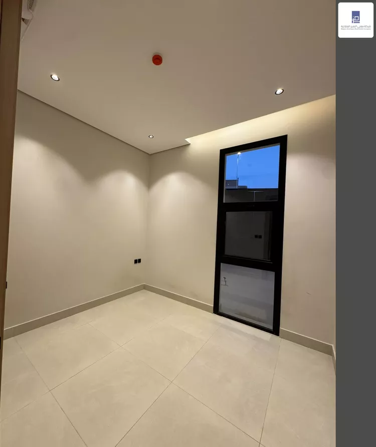 Floor for Sale in Riyadh Al Badi'ah 10