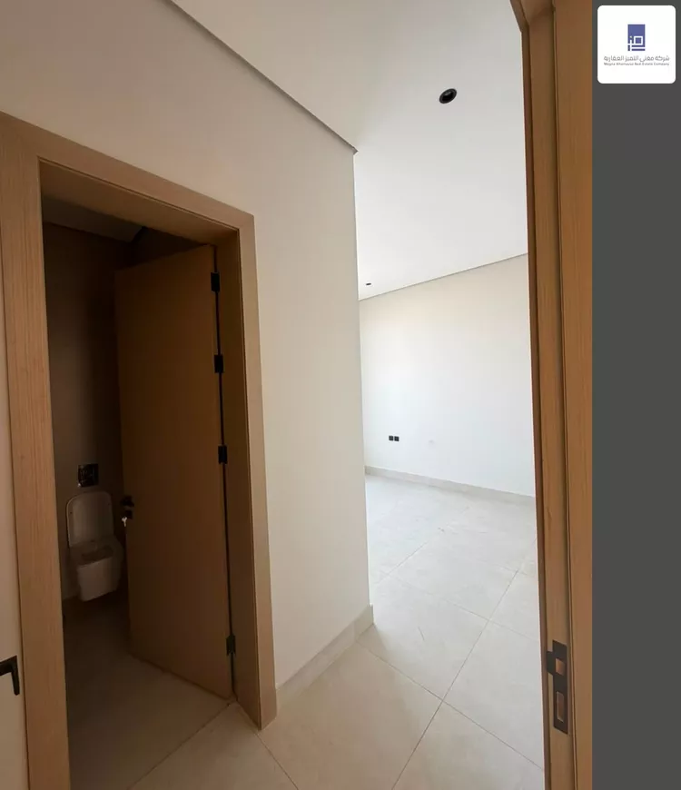 Floor for Sale in Riyadh Al Malaz 3
