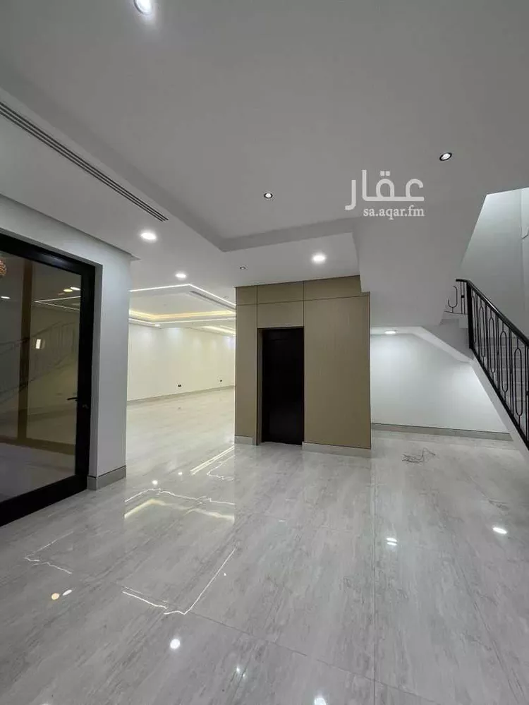 فيلا للبيع في شارع المرفأ, حي الشعلة, مدينة الدمام, المنطقة الشرقية صورة 3