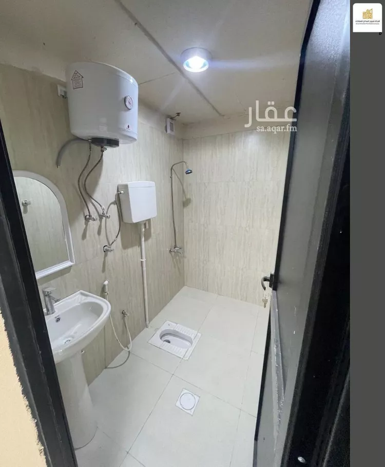 مجمع للإيجار في شارع محمد الفاضل الشنقيطي, حي الرمال, مدينة الرياض, منطقة الرياض 6