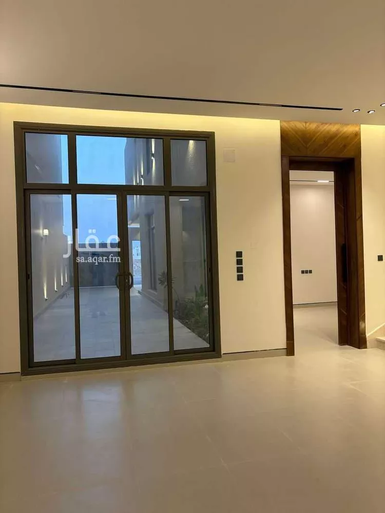 فيلا للبيع في شارع فؤاد محمد عمر توفيق, حي المهدية, مدينة الرياض, منطقة الرياض صورة 4