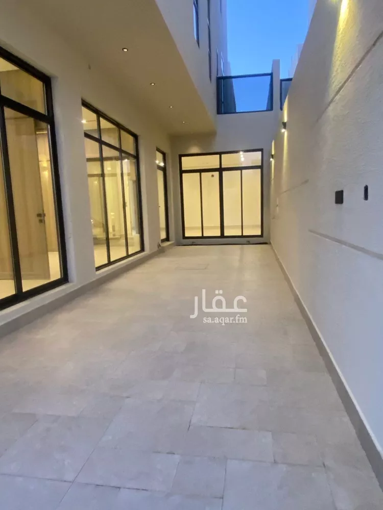 فيلا للبيع في شارع قطب الدين بن السلطان, حي المهدية, مدينة الرياض, منطقة الرياض صورة 3