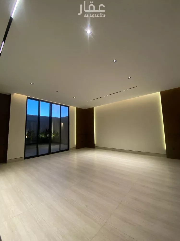 فيلا للبيع في شارع السيل الكبير, حي المهدية, مدينة الرياض, منطقة الرياض صورة 2