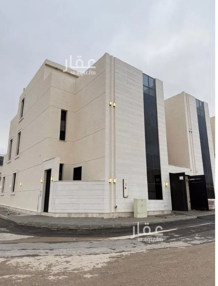 فيلا للبيع في شارع قطب الدين بن السلطان, حي المهدية, مدينة الرياض, منطقة الرياض