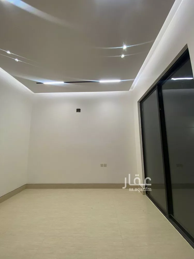 فيلا للبيع في شارع السيل الكبير, حي المهدية, مدينة الرياض, منطقة الرياض صورة 3