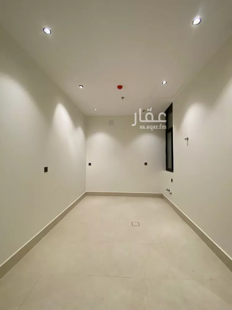 شقة للبيع في شارع عبداللطيف بن المبارك, حي المهدية, مدينة الرياض, منطقة الرياض صورة 2