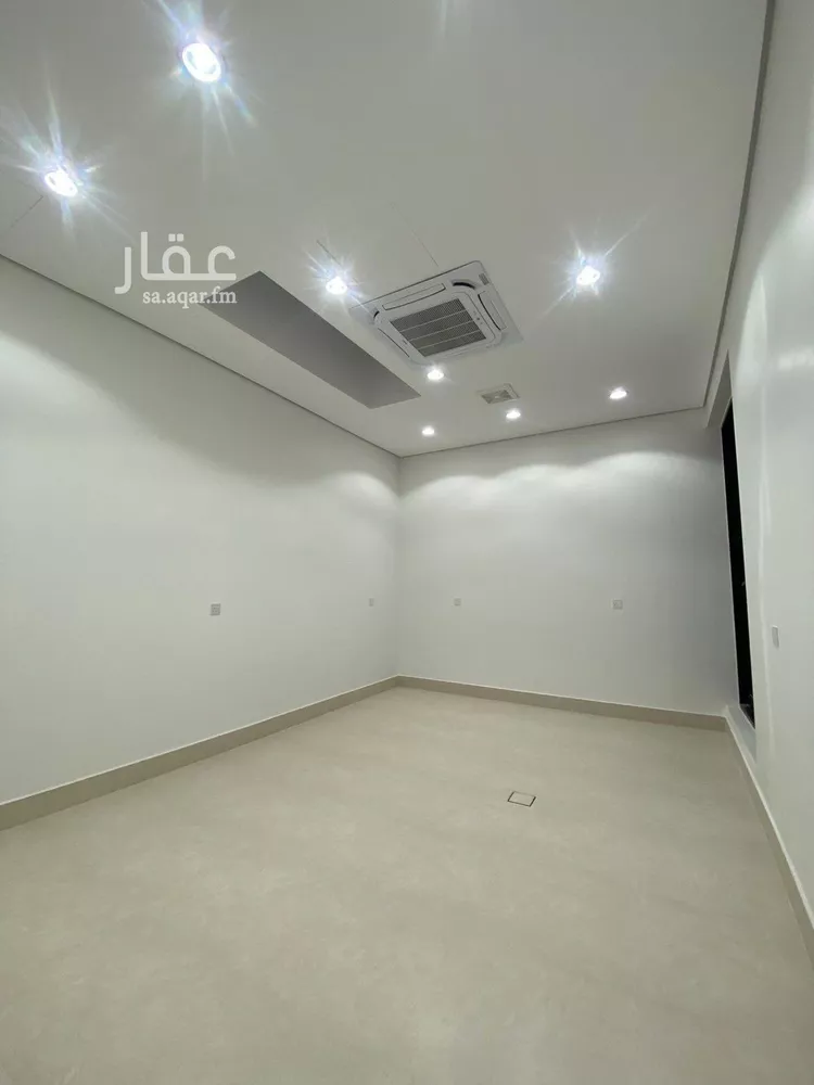 فيلا للبيع في شارع السيل الكبير, حي المهدية, مدينة الرياض, منطقة الرياض صورة 4