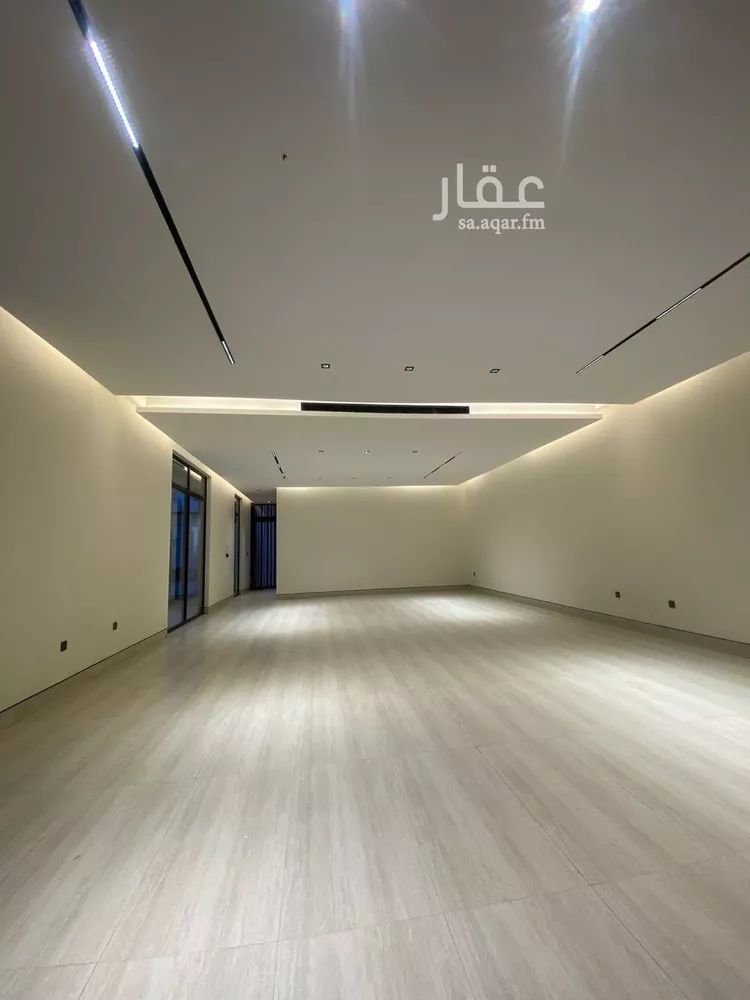 فيلا للبيع في شارع السيل الكبير, حي المهدية, مدينة الرياض, منطقة الرياض صورة 3