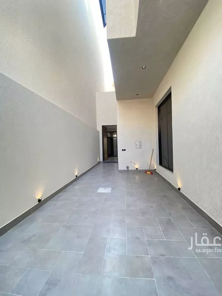 فيلا للبيع في شارع عبداللطيف بن المبارك, حي المهدية, مدينة الرياض, منطقة الرياض صورة 3