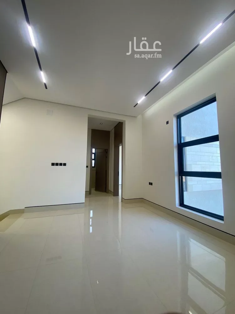 فيلا للبيع في شارع قطب الدين بن السلطان, حي المهدية, مدينة الرياض, منطقة الرياض صورة 5