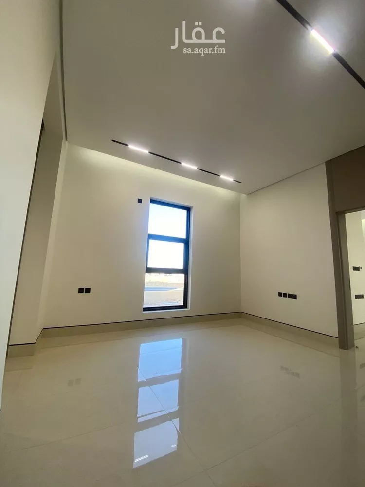 فيلا للبيع في شارع قطب الدين بن السلطان, حي المهدية, مدينة الرياض, منطقة الرياض صورة 4