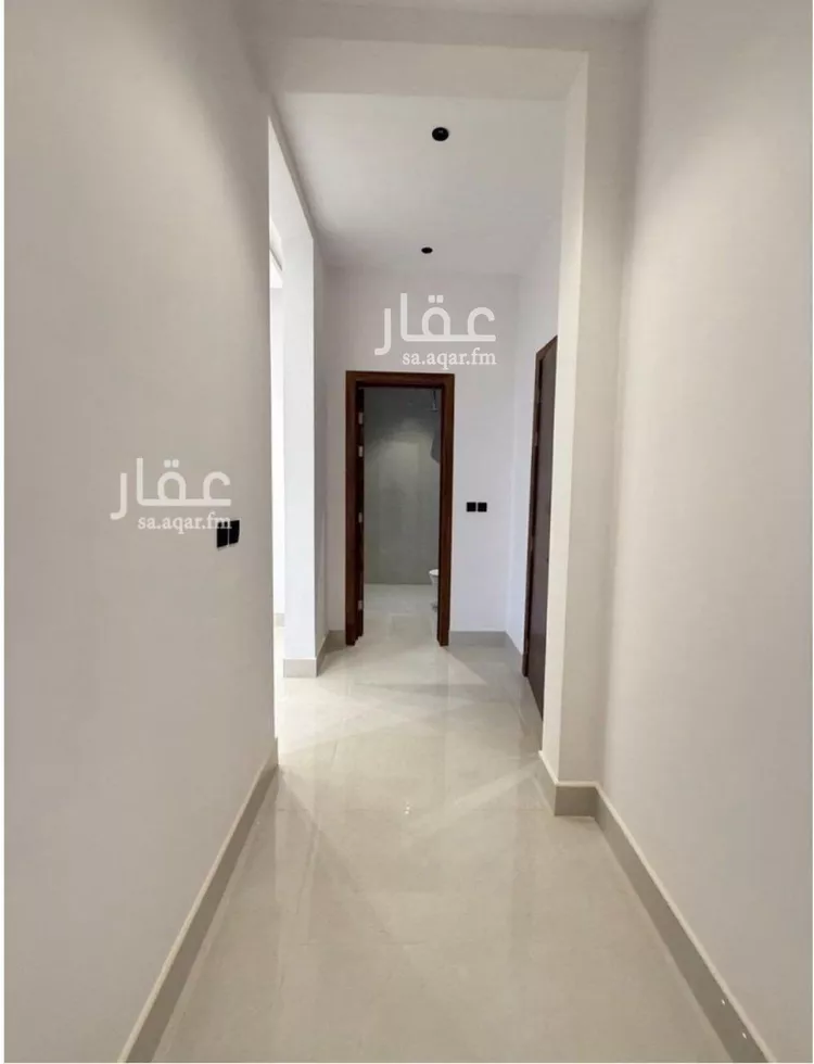 فيلا للبيع في شارع قطب الدين بن السلطان, حي المهدية, مدينة الرياض, منطقة الرياض صورة 2