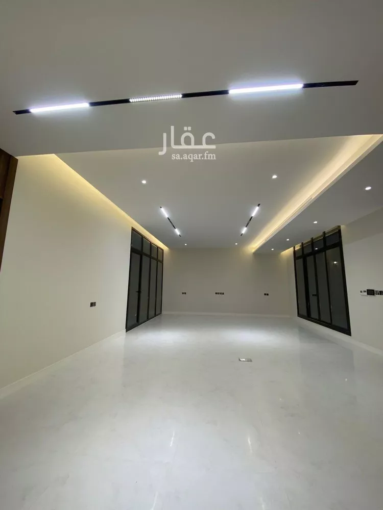 فيلا للبيع في شارع السيل الكبير, حي المهدية, مدينة الرياض, منطقة الرياض صورة 3