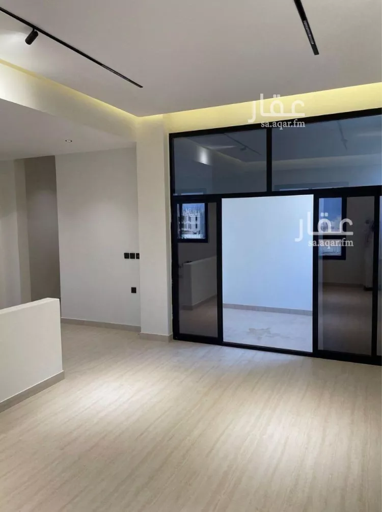 شقة للبيع في شارع عبداللطيف بن المبارك, حي المهدية, مدينة الرياض, منطقة الرياض صورة 2
