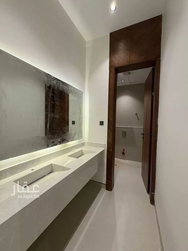 فيلا للبيع في شارع ابن صدقة الغرافي, حي المهدية, مدينة الرياض, منطقة الرياض صورة 2