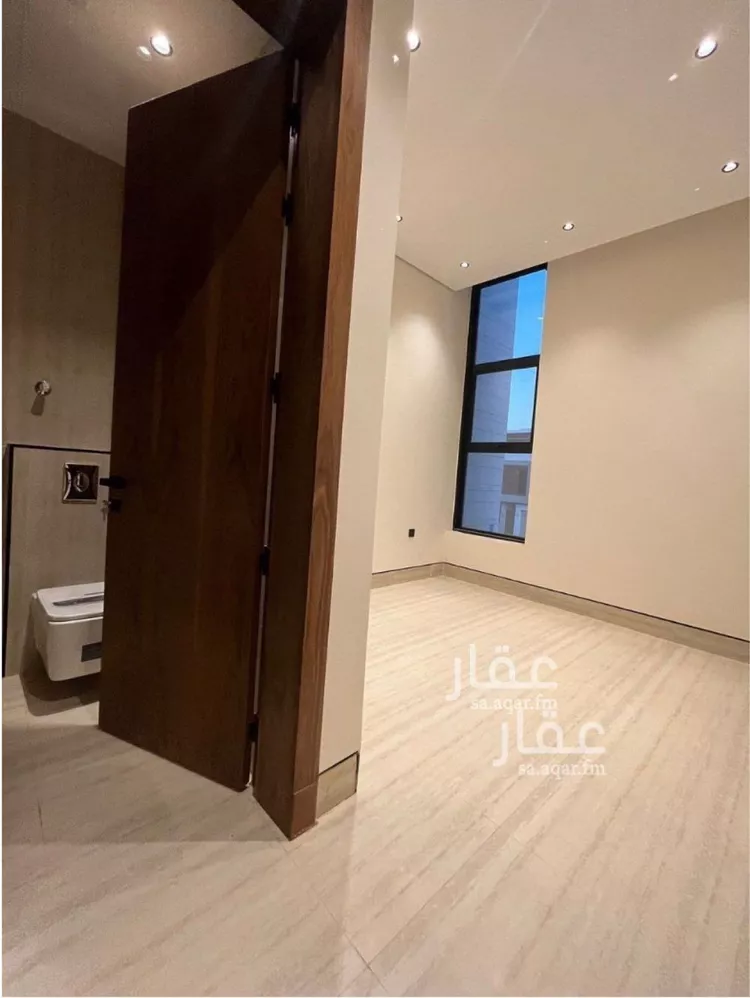 فيلا للبيع في شارع قطب الدين بن السلطان, حي المهدية, مدينة الرياض, منطقة الرياض صورة 3