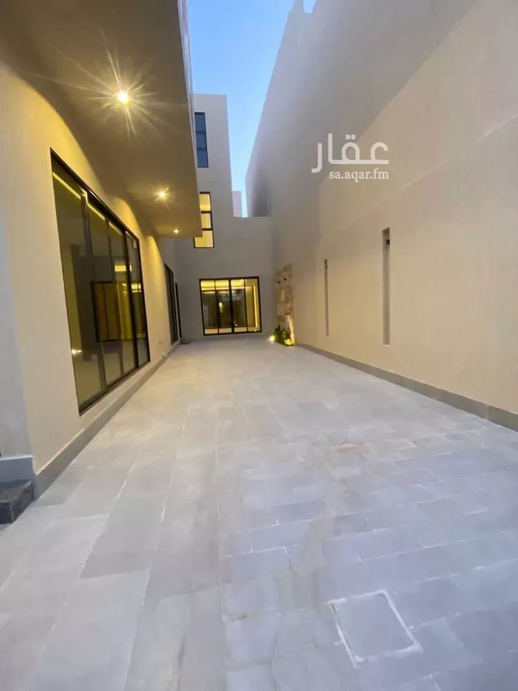 فيلا للبيع في شارع ضوء الصباح, حي المهدية, مدينة الرياض, منطقة الرياض صورة 4