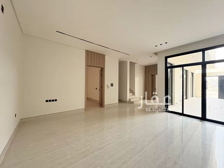 فيلا للبيع في شارع قطب الدين بن السلطان, حي المهدية, مدينة الرياض, منطقة الرياض صورة 3