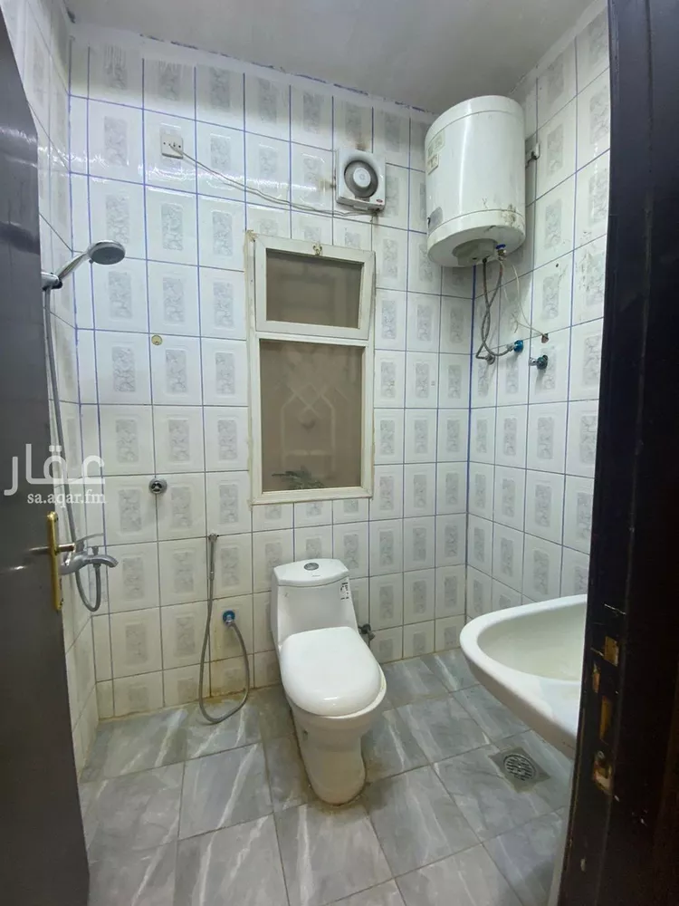 شقة للإيجار في شارع قس بن ساعدة, حي الملك فيصل, مدينة الرياض, منطقة الرياض صورة 3