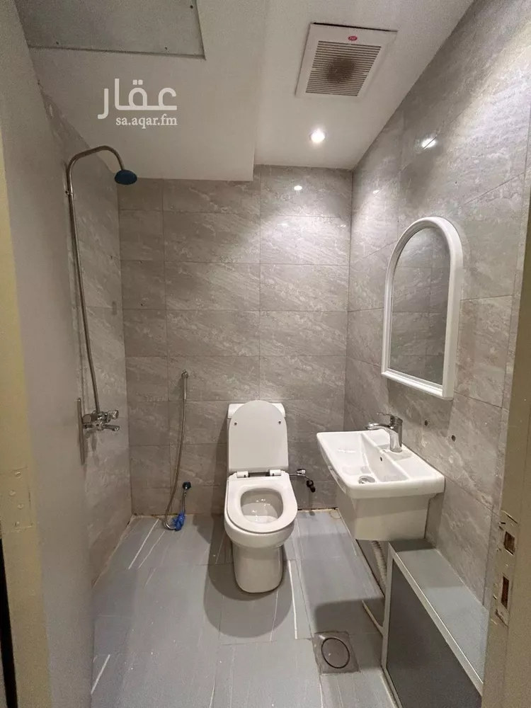 شقة للإيجار في شارع جرير بن عبدالله البجلي, حي مغرزات, مدينة الرياض, منطقة الرياض صورة 3