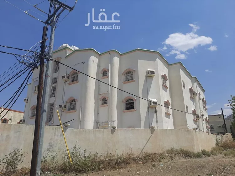 عمارة للبيع في شارع زيد بن الحباب, حي الزهراء, مدينة المجاردة, منطقة عسير صورة 3