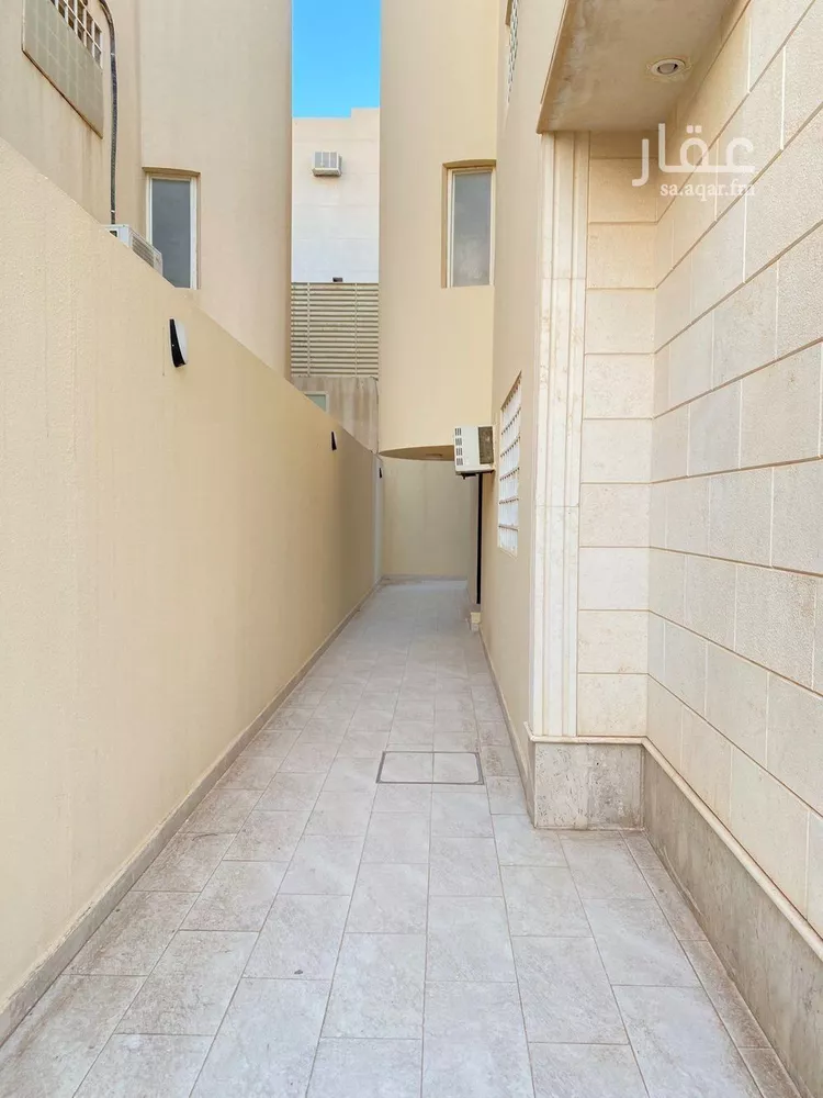 فيلا للبيع في شارع عبدالرحمن الفهري, حي التعاون, مدينة الرياض, منطقة الرياض صورة 3