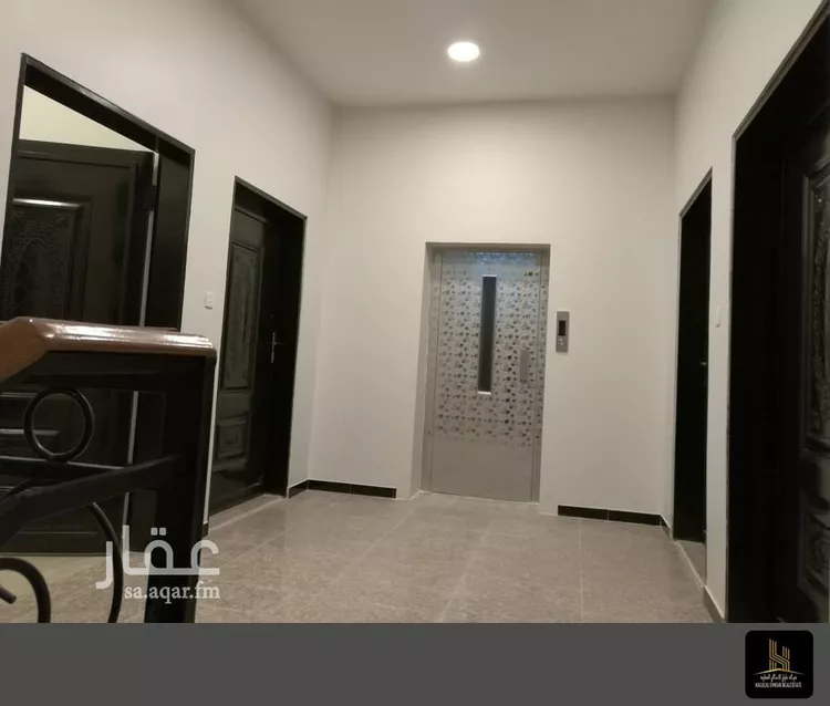 عمارة للبيع في شارع المخزومي, حي الأمير عبدالله, مدينة بيشة, منطقة عسير صورة 4