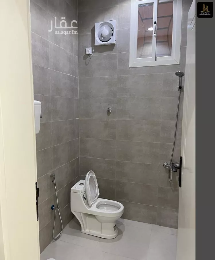 Floor for Sale in Bisha Bishah 16