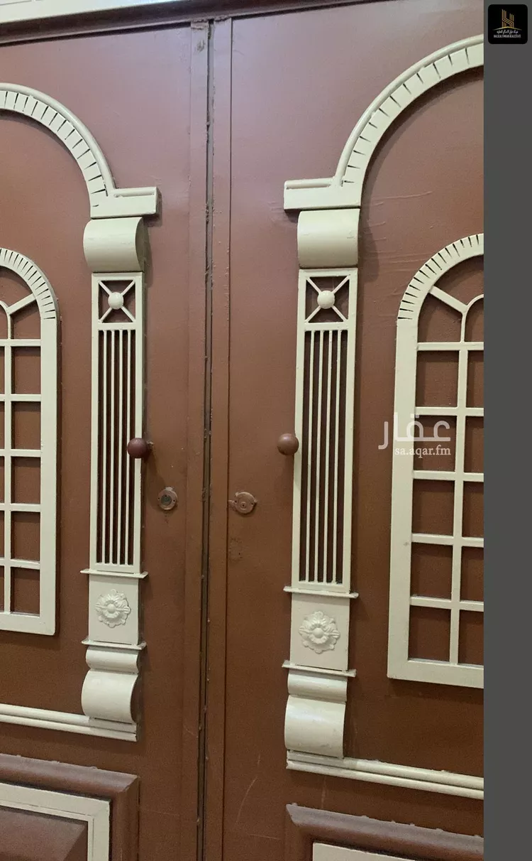 عمارة للبيع في شارع حنيظل, حي الروابي, مدينة أبها, منطقة عسير صورة 4