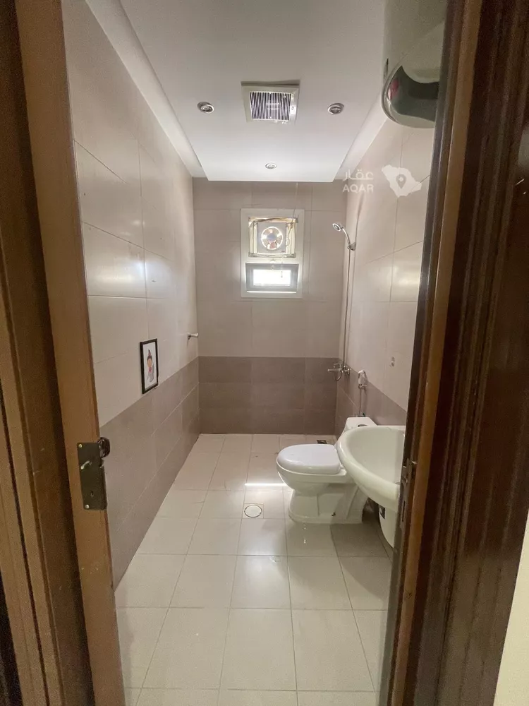 شقة للبيع في شارع الفجر, حي الياسمين, مدينة الرياض, منطقة الرياض صورة 2