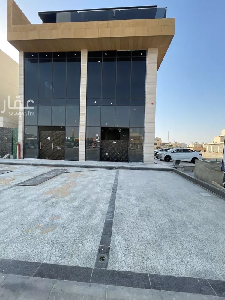 عمارة للإيجار في شارع الأمير خالد بن بندر بن عبدالعزيز, حي العارض, مدينة الرياض, منطقة الرياض صورة 3