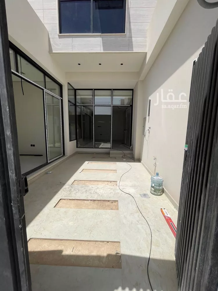 فيلا للإيجار في شارع رقم 324, حي النرجس, مدينة الرياض, منطقة الرياض صورة 3