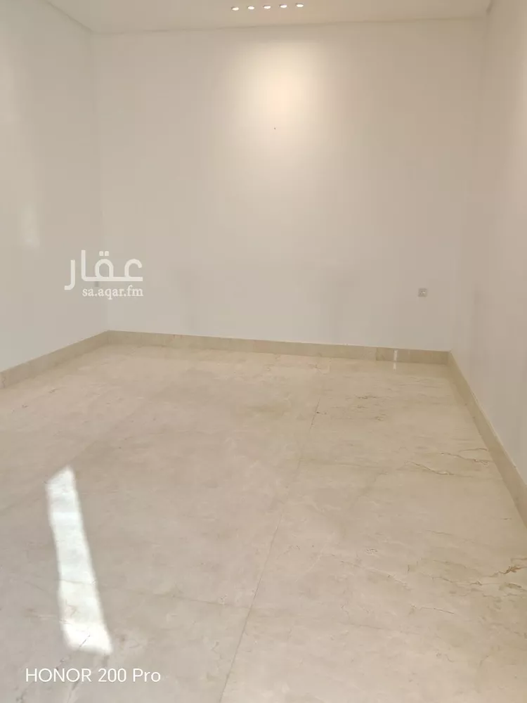 فيلا للبيع في شارع عبدالرحمن بن سلطان, حي العارض, مدينة الرياض, منطقة الرياض صورة 3
