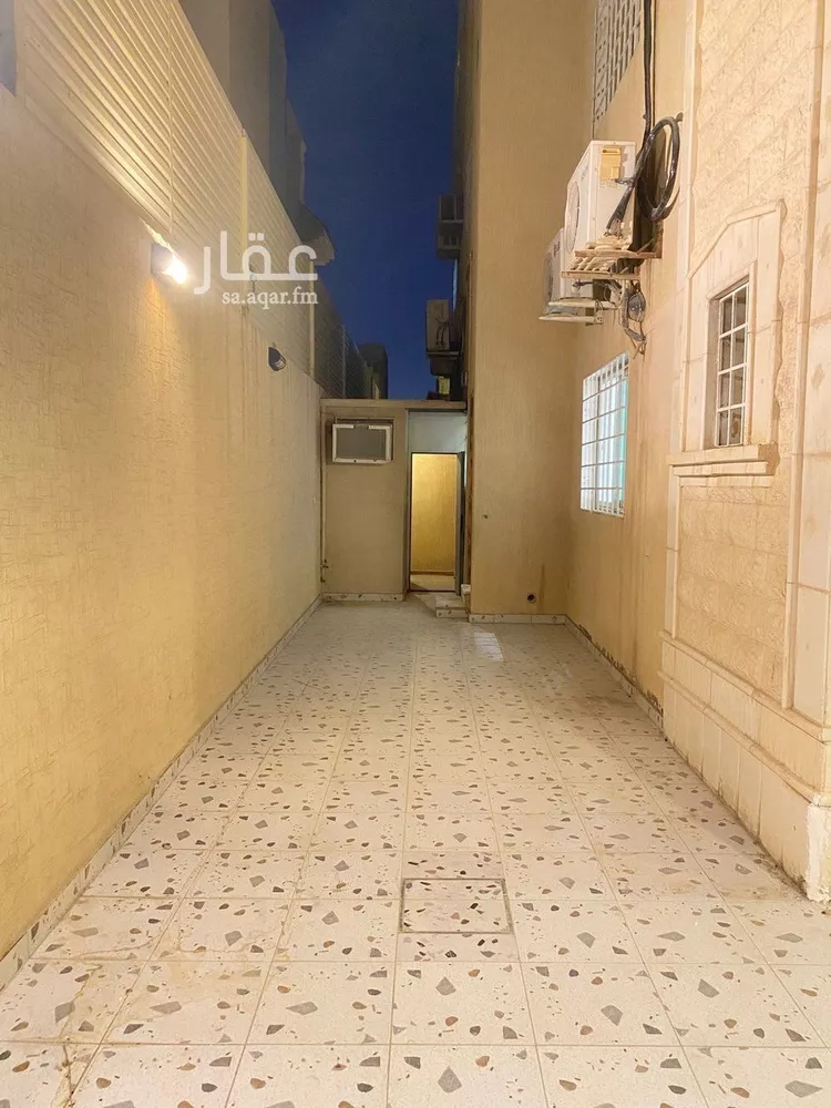 فيلا للإيجار في شارع الثمالية, حي الغدير, مدينة الرياض, منطقة الرياض صورة 3
