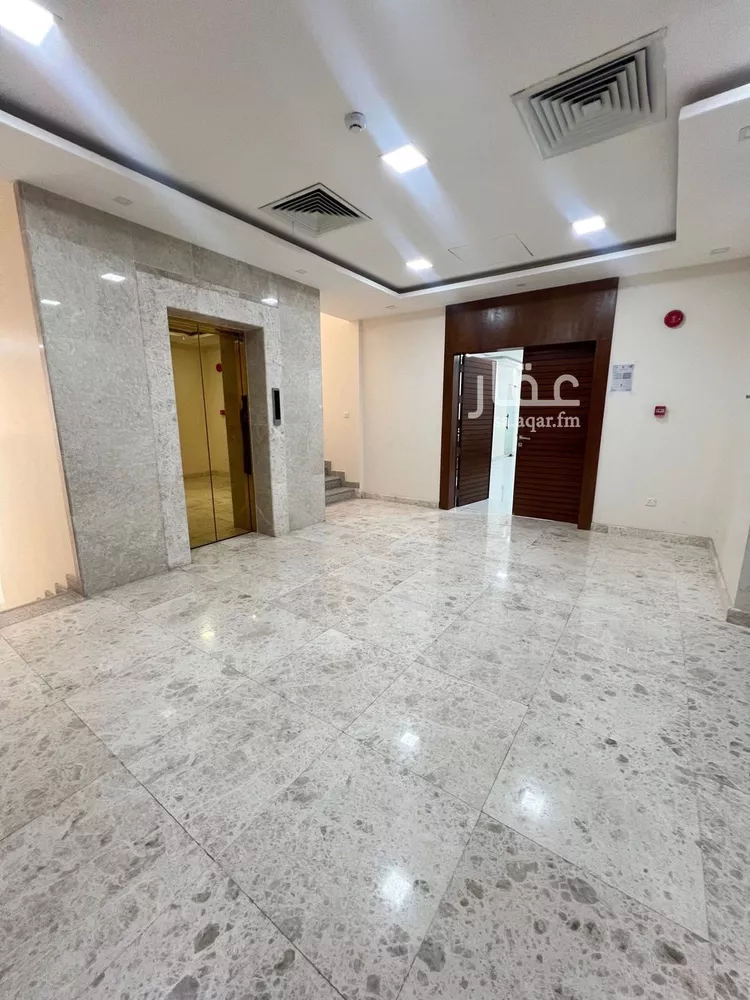 مكتب تجاري للإيجار في شارع أحمد بن الحسين بن شقير, حي الملز, مدينة الرياض, منطقة الرياض صورة 3