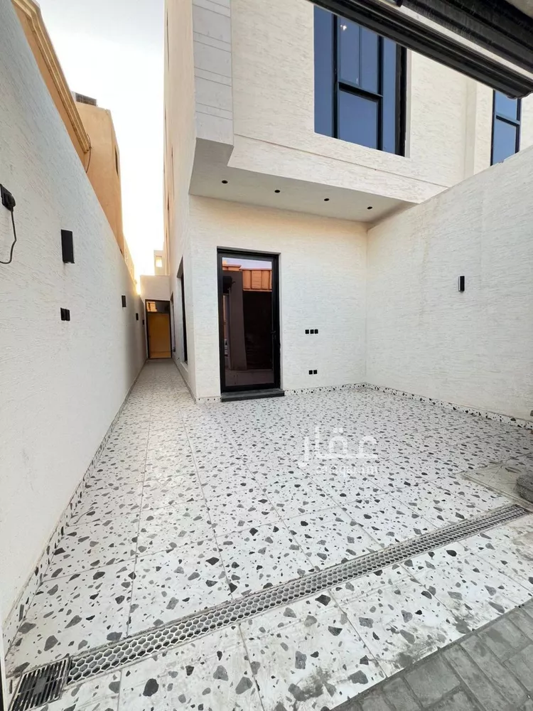 Floor for Sale in Riyadh Al Yarmouk صورة 2