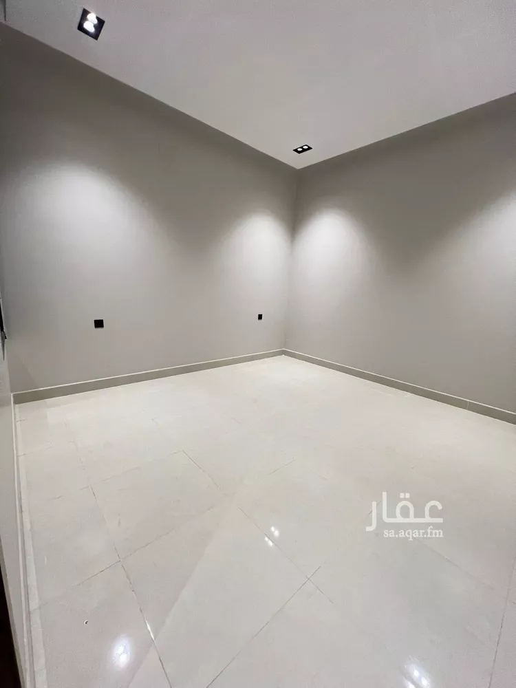 دور للبيع في شارع النايفة, حي اليرموك, مدينة الرياض, منطقة الرياض صورة 3