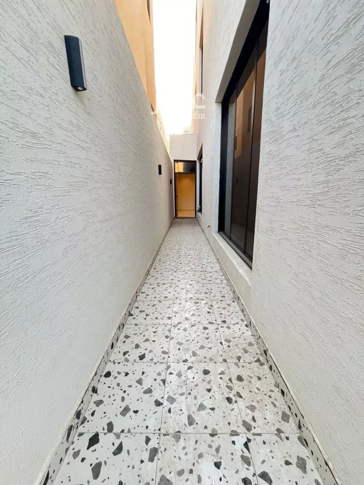 Floor for Sale in Riyadh Al Yarmouk صورة 3