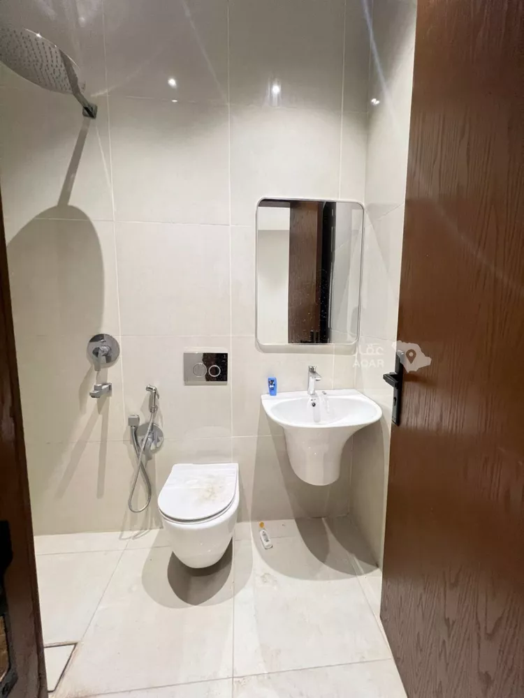 Floor for Rent in Riyadh Al Yarmouk 11