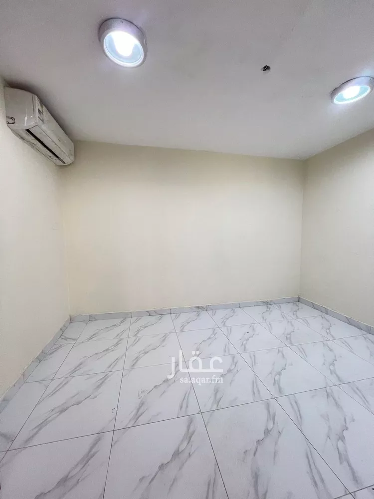 شقة للإيجار في شارع ابن تيمية, حي بدر, مدينة الرياض, منطقة الرياض صورة 2