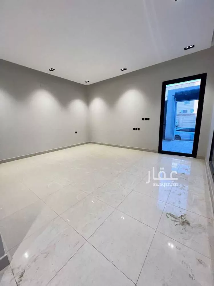 دور للبيع في شارع النايفة, حي اليرموك, مدينة الرياض, منطقة الرياض صورة 4