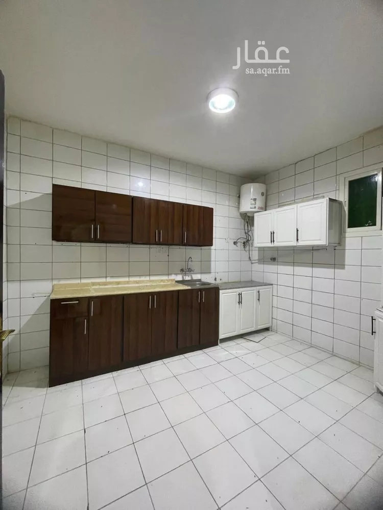 شقة للإيجار في شارع ابن تيمية, حي بدر, مدينة الرياض, منطقة الرياض صورة 4