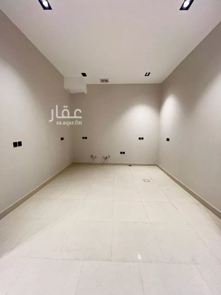 دور للبيع في شارع النايفة, حي اليرموك, مدينة الرياض, منطقة الرياض 9