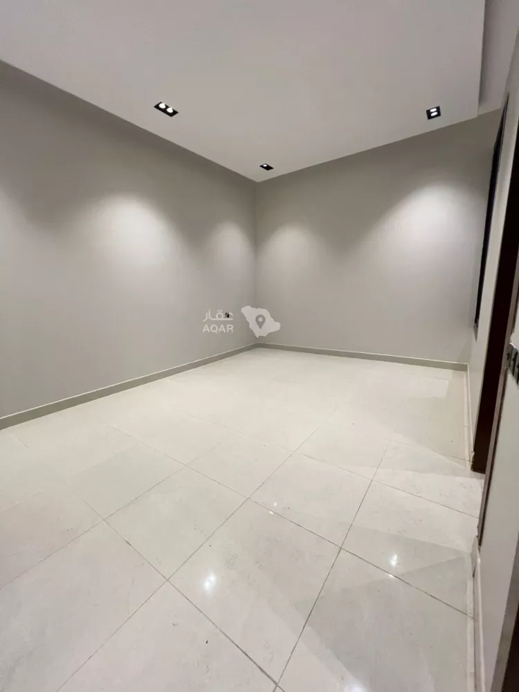 Floor for Rent in Riyadh Al Yarmouk 6