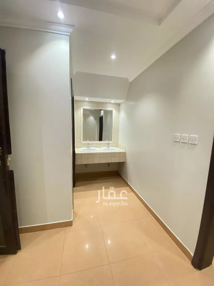 فيلا للإيجار في شارع العبدلي, حي العقيق, مدينة الرياض, منطقة الرياض صورة 2