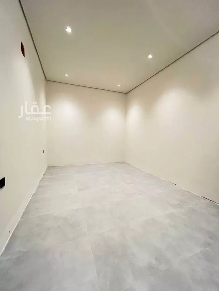 دور للبيع في شارع قابوس سعيد, حي المعيزيلة, مدينة الرياض, منطقة الرياض صورة 3