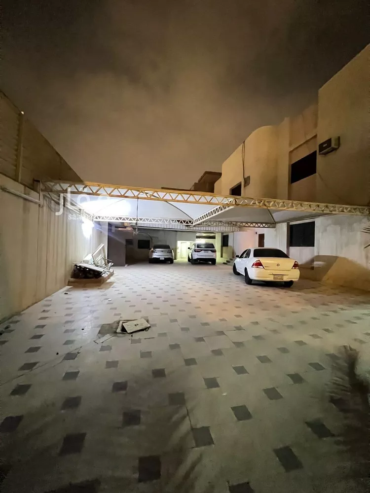 فيلا للبيع في شارع السبت, حي ظهرة البديعة, مدينة الرياض, منطقة الرياض 6